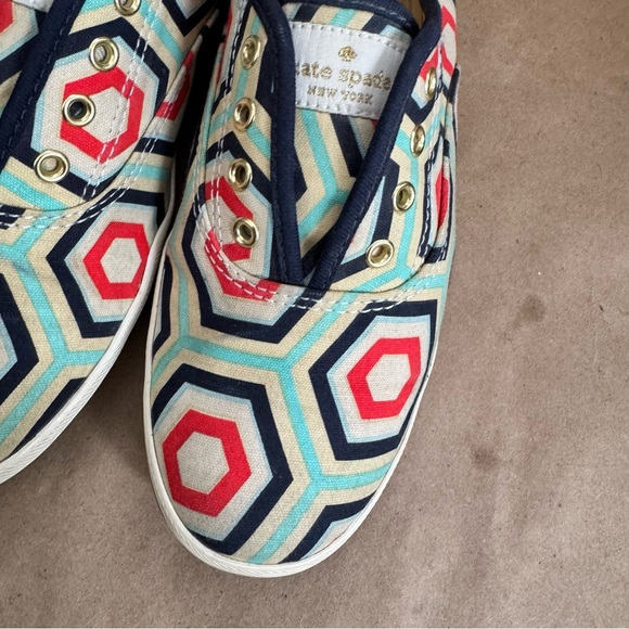 Keds x Kate Spade New York geometric patterned slip on sneakers. Size 7 - Picture 7 of 9